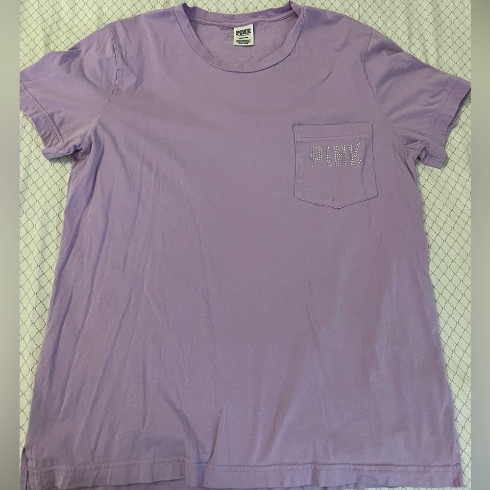 Victoria’s Secret PINK shortsleeved campus tee